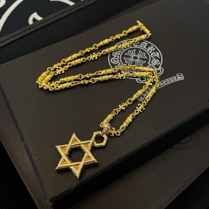 Ch*0me He**ts necklaces